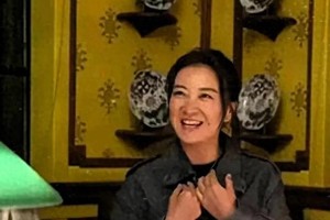 贾玲瘦身成功近照曝光，优雅造型惊艳网友