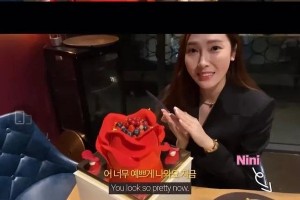 白色凉鞋搭配指南：时尚百搭的夏日必备单品