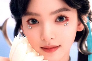 章若楠高清无水印壁纸 | 演技与颜值并存