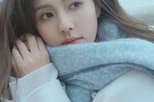 白鹿透视装与黑丝穿搭：性感与神秘的时尚碰撞