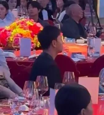 刘浩存时尚搭配