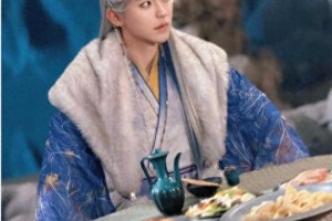 古装短剧男主颜值逆袭：白发战神与战损美男霸屏